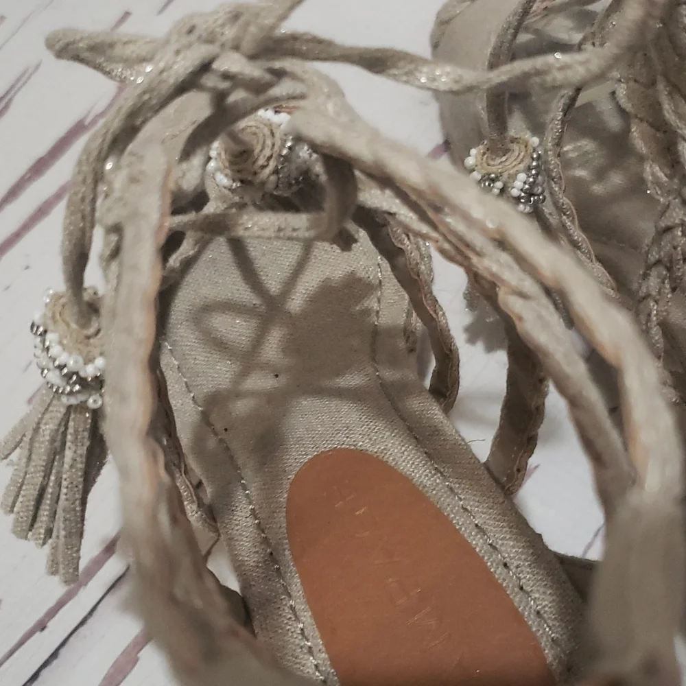 Rampage 7.5 Carlita silver glitter canvas wedge espadrilles strappy with tassels